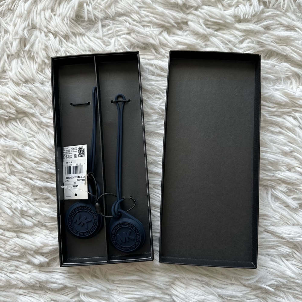 Michael Kors 2 Pack Case For Apple Airtag Navy New With Tags And Box